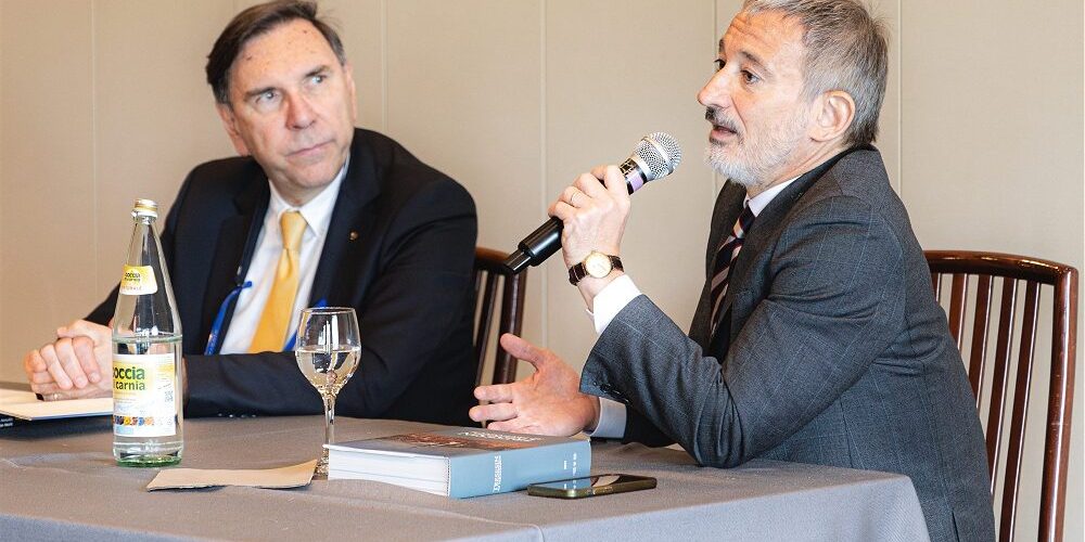 DAMELE-SENALDI-1000×640